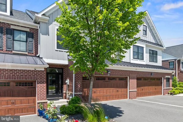 Property Slideshow image 3 of 48 | 21 riverwalk, Plainsboro, NJ, 08536