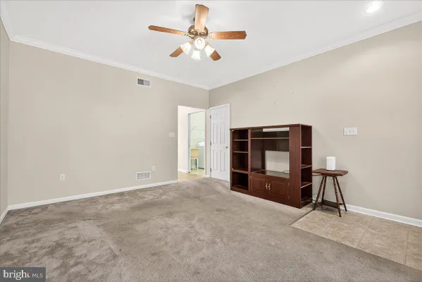Property Slideshow image 3 of 26 | 443 parkview ln 22, Hanover, PA, 17331