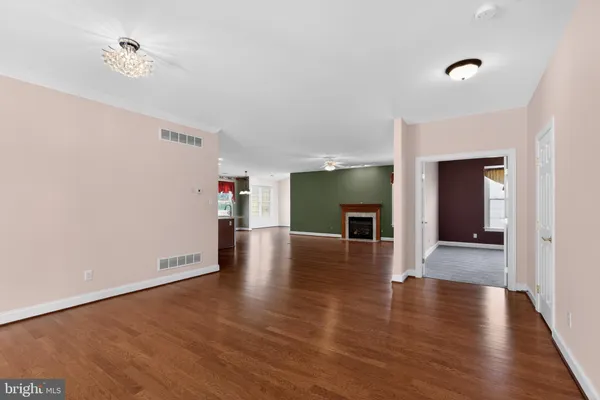 Property Slideshow image 3 of 23 | 307 sawgrass ct, Honey Brook, PA, 19344