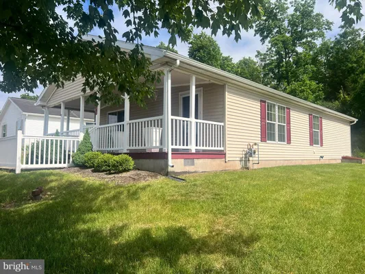Property Slideshow image 2 of 41 | 66 random rd, Douglassville, PA, 19518
