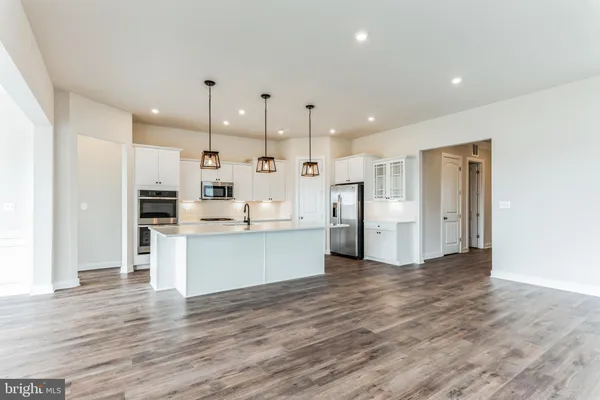 Property Slideshow image 2 of 28 | 21 golden raintree ct, Middletown, DE, 19709