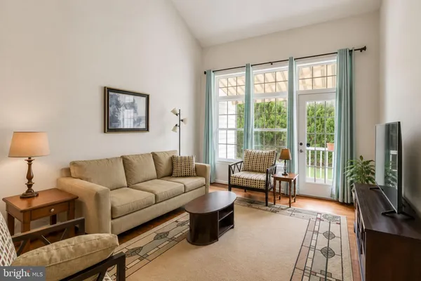 Property Slideshow image 2 of 21 | 10633 nathaniel way, New Market, MD, 21774