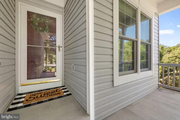 Property Slideshow image 3 of 37 | 27 buchanan ct, Fredericksburg, VA, 22406