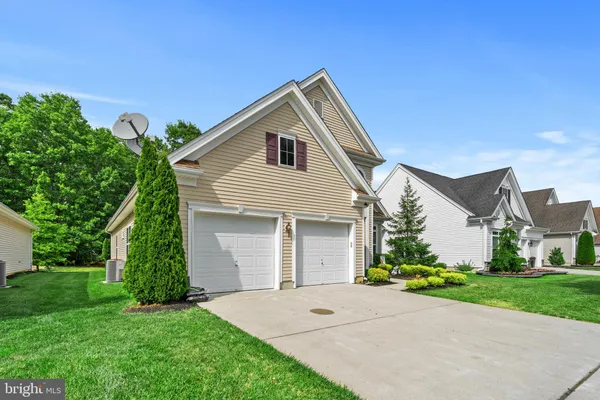 Property Slideshow image 2 of 41 | 145 bluebell dr, Egg Harbor Township, NJ, 08234