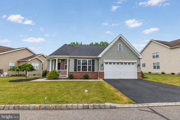 Property Slideshow image 2 of 28 | 1166 creekside ln, Quakertown, PA, 18951