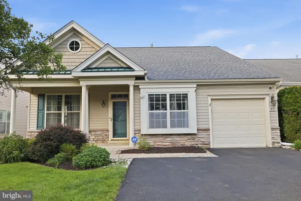 Property Slideshow image 3 of 34 | 810 nathaniel trl, Warwick, PA, 18974