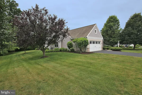 Property Slideshow image 2 of 54 | 1061 alden way, Lebanon, PA, 17042