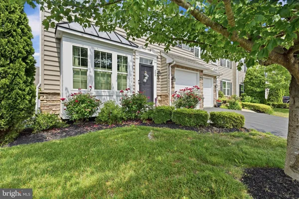 Property Slideshow image 2 of 40 | 224 anita ct, Newark, DE, 19702