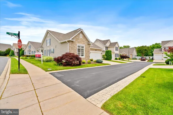 Property Slideshow image 2 of 56 | 2 derr ln, Middletown, MD, 21769