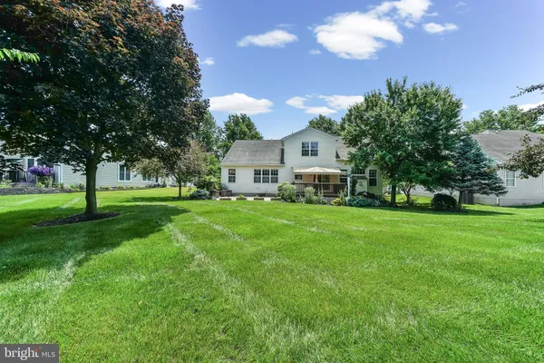 Property Slideshow image 2 of 38 | 647 martin dr, Avondale, PA, 19311