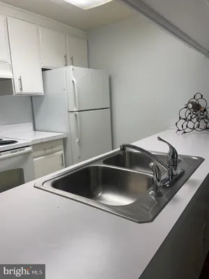 Property Slideshow image 3 of 12 | 3322 chiswick ct 61-1f, Silver Spring, MD, 20906