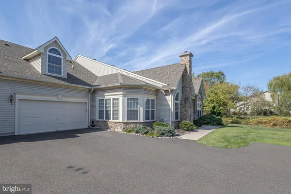 Property Slideshow image 2 of 41 | 29 shady brook dr 44, Langhorne, PA, 19047