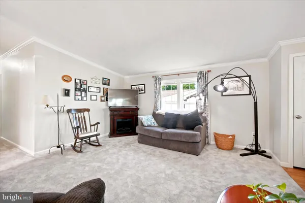 Property Slideshow image 3 of 17 | 42 random rd, Douglassville, PA, 19518