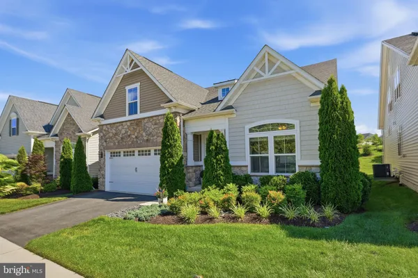 Property Slideshow image 2 of 49 | 1488 catbriar way, Odenton, MD, 21113