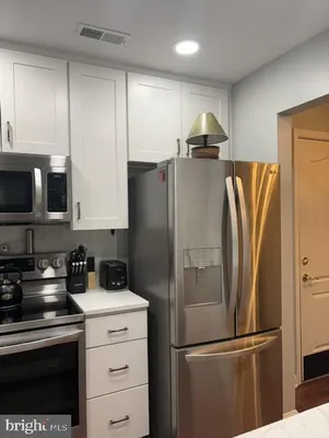 Property Slideshow image 3 of 11 | 23140 cobblestone ln 306, California, MD, 20619