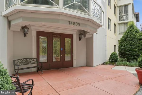 Property Slideshow image 2 of 56 | 14809 pennfield cir 402, Silver Spring, MD, 20906