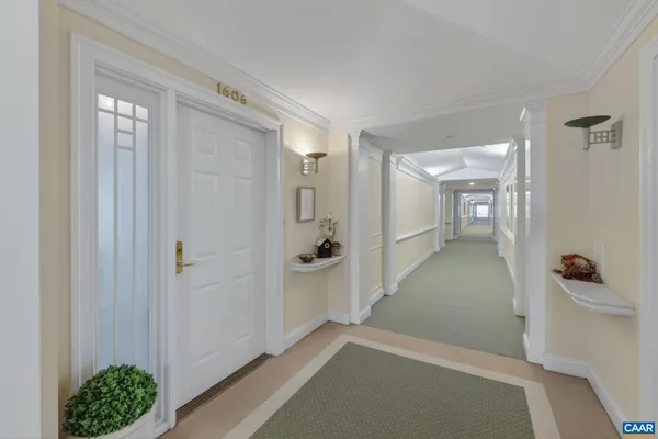 Property Slideshow image 3 of 48 | 500 crestwood dr 1606, Charlottesville, VA, 22903