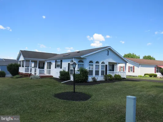 Property Slideshow image 3 of 40 | 342 spring meadow cir, New Hope, PA, 18938