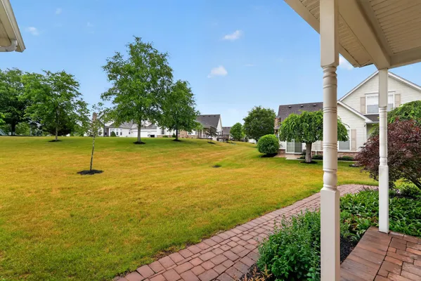 Property Slideshow image 2 of 32 | 1108 burgundy cir, Pennsburg, PA, 18073