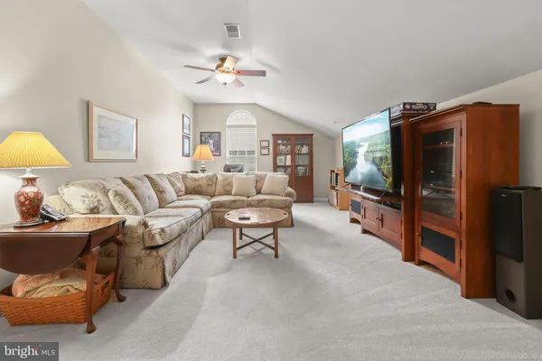 Property Slideshow image 3 of 41 | 8155 cyprus cedar ln k, Ellicott City, MD, 21043