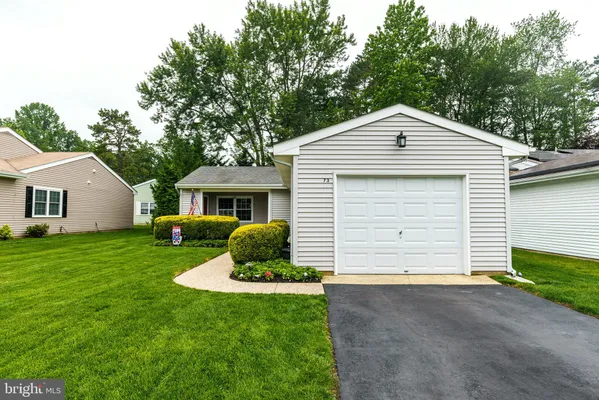 Property Slideshow image 2 of 23 | 73 huntington dr, Southampton, NJ, 08088