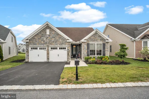 Property Slideshow image 2 of 66 | 312 founders way, Mechanicsburg, PA, 17050