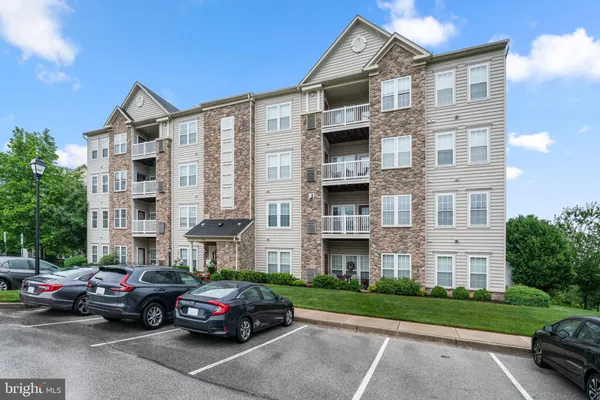 Property Slideshow image 3 of 34 | 11185 chambers ct h, Woodstock, MD, 21163