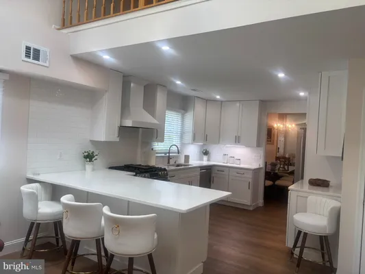Property Slideshow image 3 of 3 | 703 sydney ter, Annapolis, MD, 21401