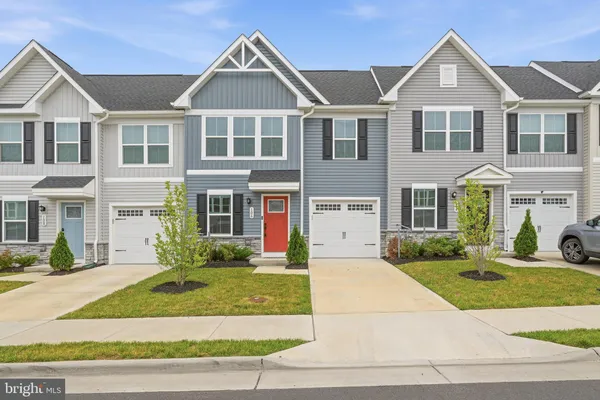 Property Slideshow image 2 of 45 | 106 hardy, Winchester, VA, 22602