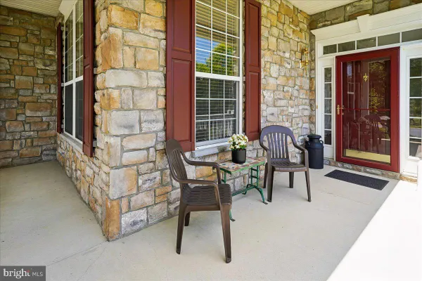 Property Slideshow image 2 of 62 | 17021 four seasons dr, Dumfries, VA, 22025