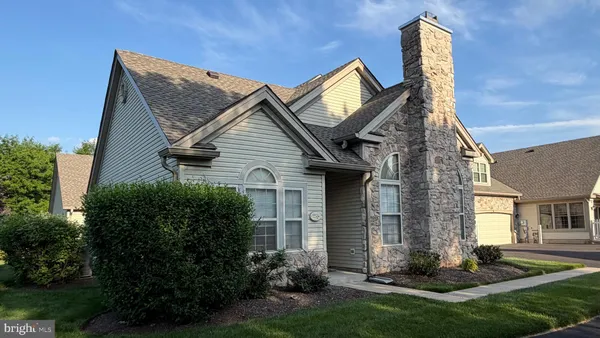 Property Slideshow image 2 of 27 | 25 legacy oaks dr, Richboro, PA, 18954