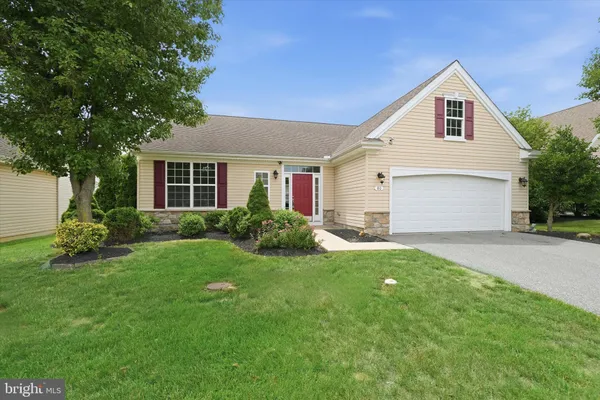 Property Slideshow image 3 of 34 | 80 wheatsheaf ln, Smyrna, DE, 19977