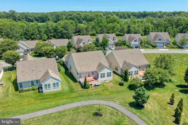 Property Slideshow image 3 of 28 | 543 sorrell cir, Smyrna, DE, 19977