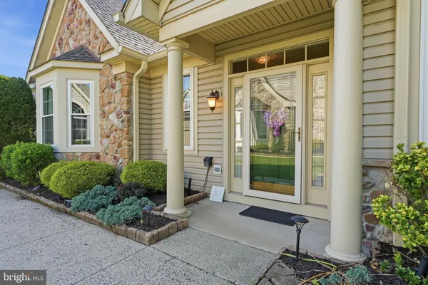Property Slideshow image 3 of 30 | 629 bellflower rd, Langhorne, PA, 19047
