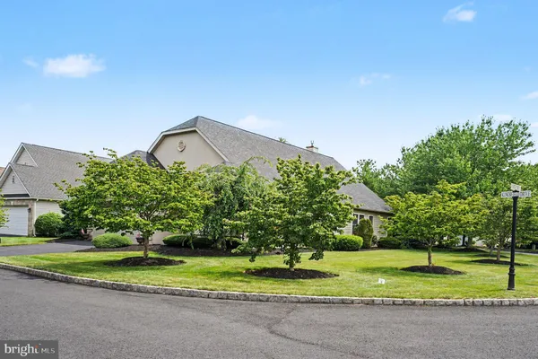 Property Slideshow image 3 of 39 | 290 kingsfield dr, Souderton, PA, 18964