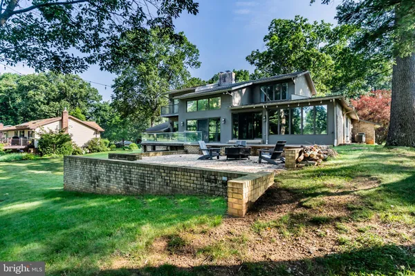 Property Slideshow image 2 of 73 | 6566 fairway dr, Fayetteville, PA, 17222
