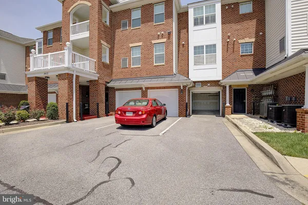 Property Slideshow image 3 of 48 | 1403 wigeon way 302, Gambrills, MD, 21054