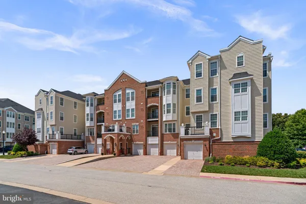 Property Slideshow image 3 of 58 | 7315 maplecrest rd 104, Elkridge, MD, 21075