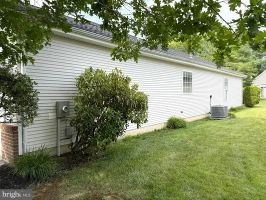 Property Slideshow image 3 of 37 | 152 brewster dr, Absecon, NJ, 08205