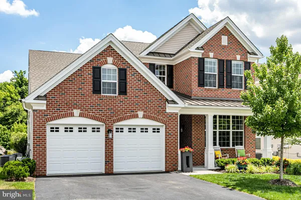 Property Slideshow image 3 of 33 | 40 inverness dr, Kendall Park, NJ, 08824