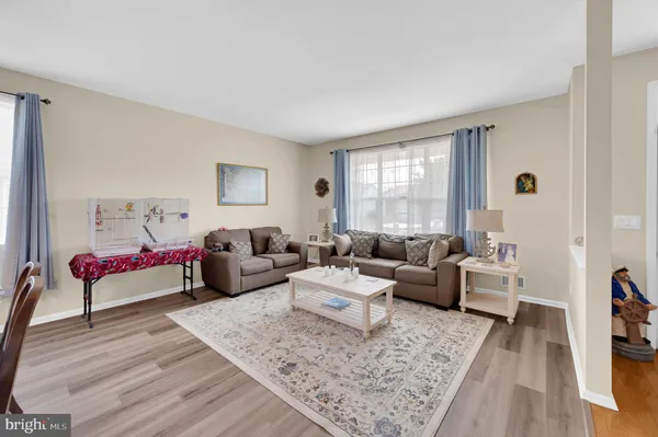 Property Slideshow image 3 of 25 | 6 reef ln, Little Egg Harbor Twp, NJ, 08087