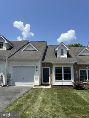 Property Slideshow image 2 of 32 | 428 sweetman dr, Bear, DE, 19701