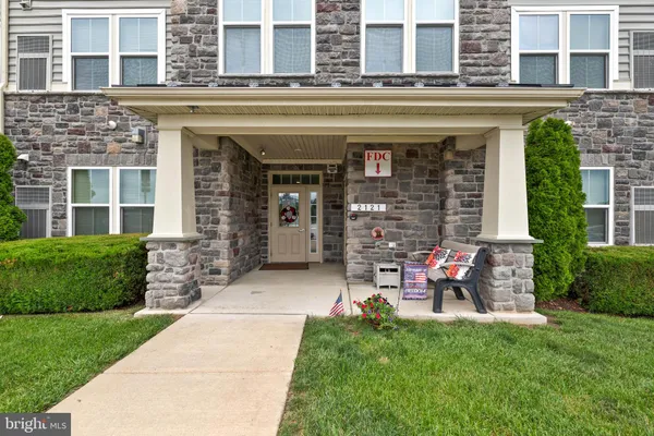 Property Slideshow image 2 of 52 | 2121 john stuart rd e, Marriottsville, MD, 21104