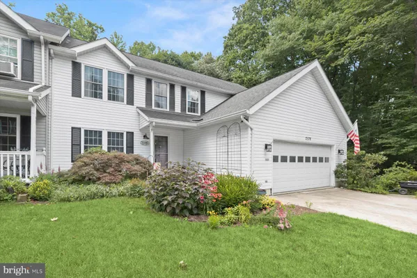 Property Slideshow image 2 of 71 | 2576 hidden cove rd 154, Annapolis, MD, 21401