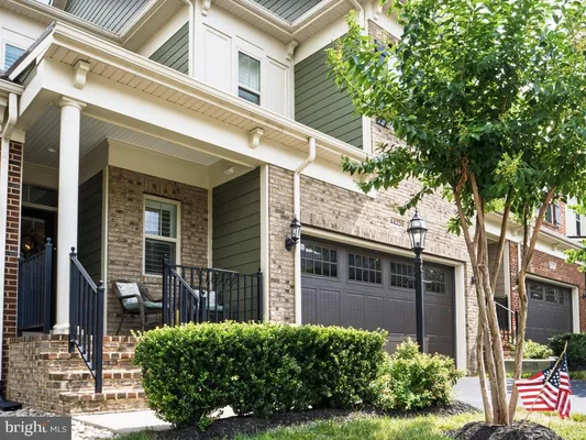 Property Slideshow image 2 of 97 | 44239 silverpalm grove ter, Leesburg, VA, 20176