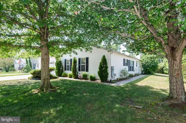 Property Slideshow image 3 of 57 | 25 knollwood dr, Mays Landing, NJ, 08330