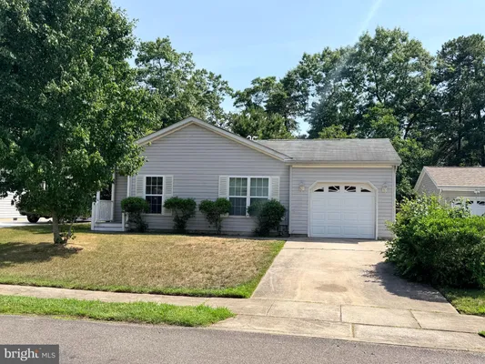 Property Slideshow image 3 of 30 | 199 pebble beach dr, Mays Landing, NJ, 08330