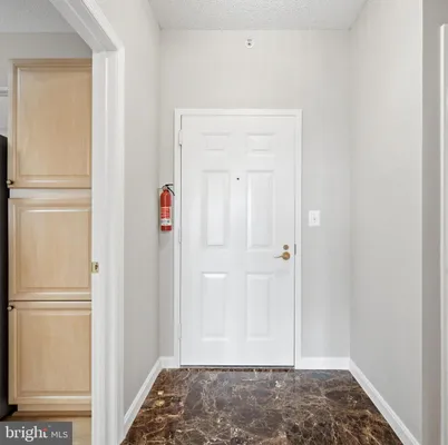 Property Slideshow image 3 of 89 | 19375 cypress ridge ter 922, Leesburg, VA, 20176