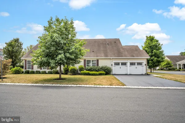 Property Slideshow image 2 of 67 | 298 founders way, Mechanicsburg, PA, 17050