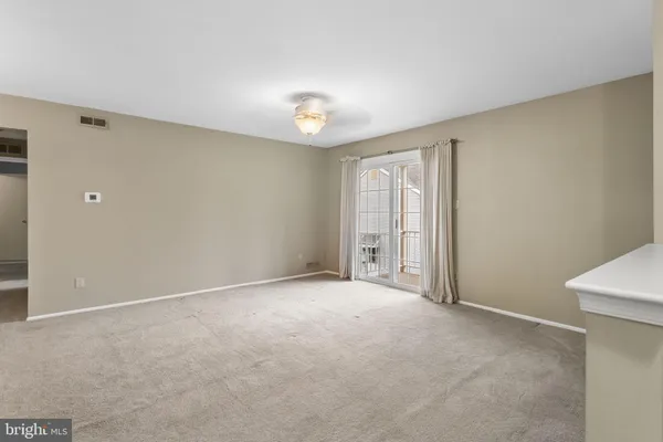 Property Slideshow image 3 of 20 | 1017 scotswood ct b, Mount Laurel, NJ, 08054